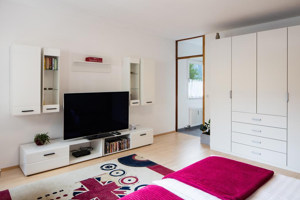 W & S Executive Apartments - Обертраун Экстерьер фото