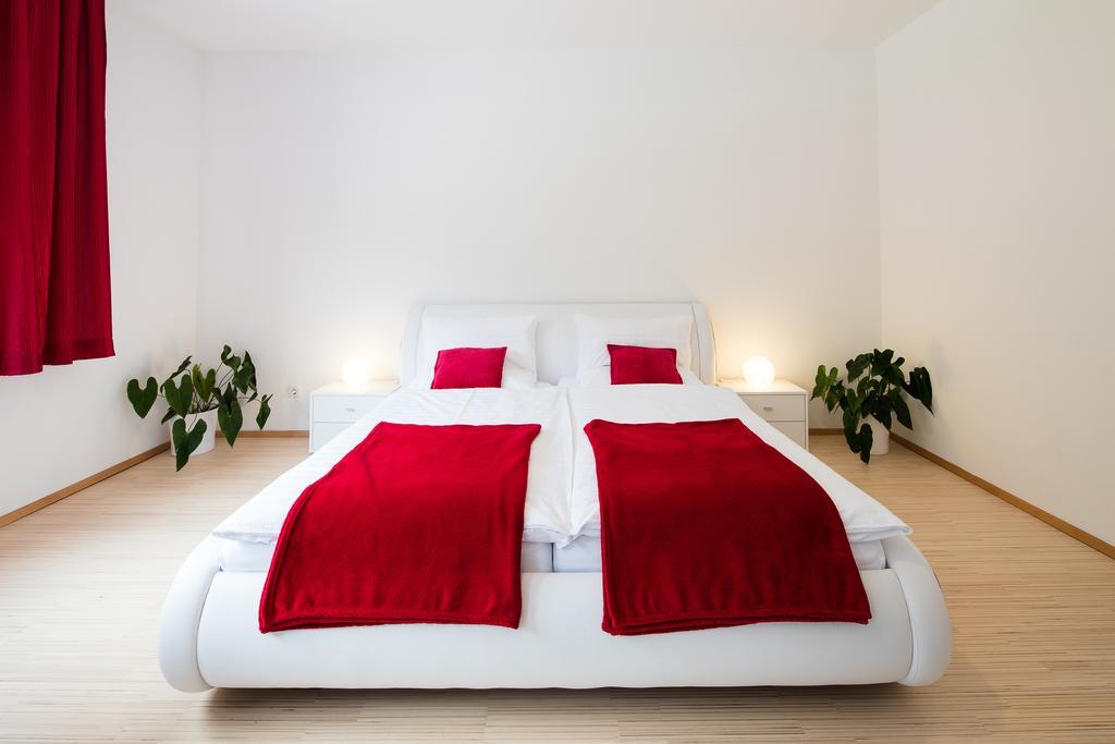 W & S Executive Apartments - Обертраун Экстерьер фото